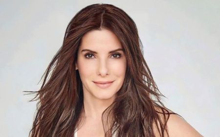 Sandra Bullock has been married and divorced once.